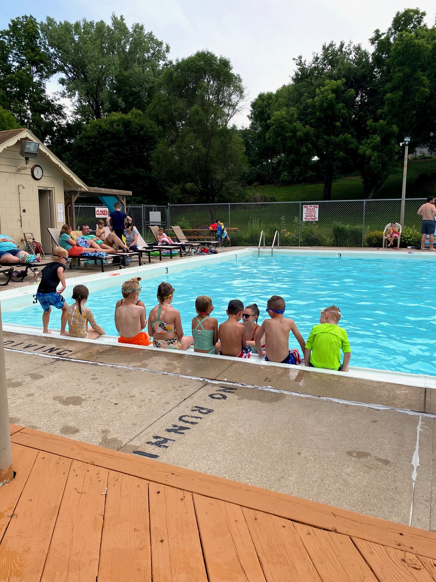 Unknown Green Meadows Pool unknown-green-meadows-pool